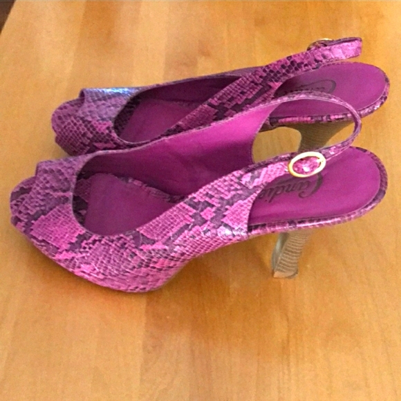 Candie's Snake Skin Pink Heels - Picture 1 of 7